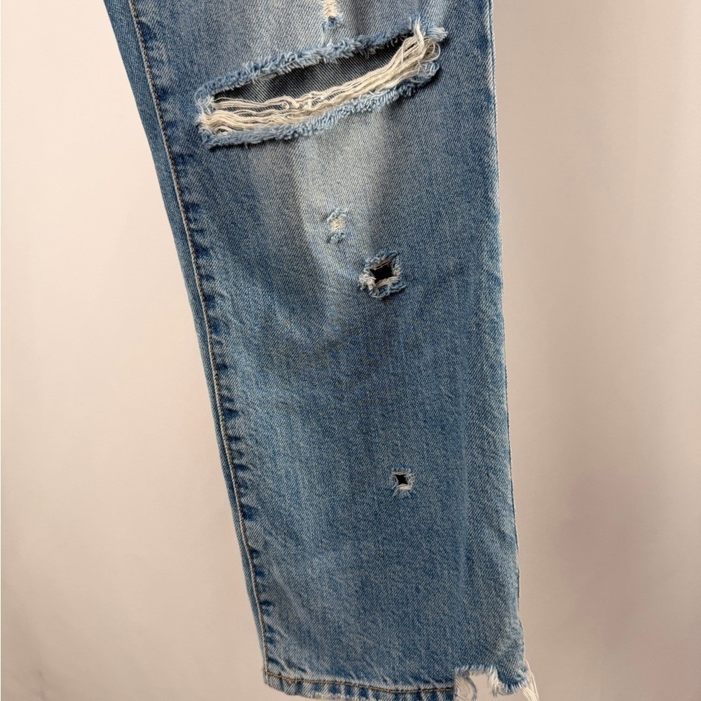Abercrombie & Fitch Ames Low Rise Slim Boyfriend Distressed Jean in Blue Size 26 - Picture 3 of 8